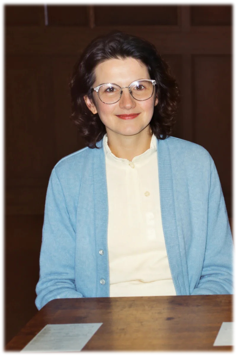 May Chapman (nee Pike) Violet