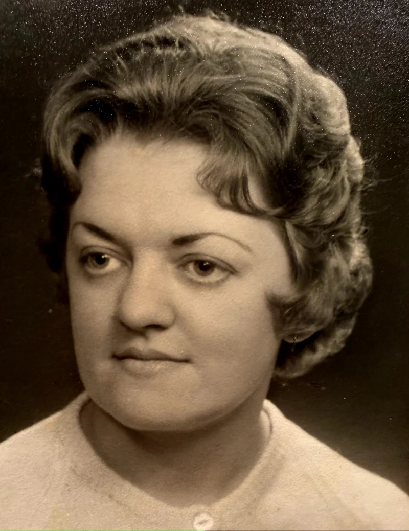 Easthope Dolores