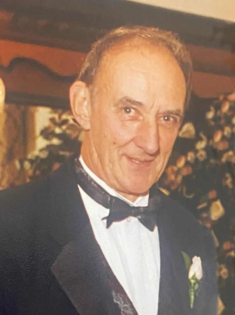Mason Robert